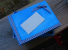Boite cadeau rectangulaire bleue "ruban"