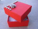 boite cadeau carrée rouge